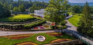 The Greenbrier 4