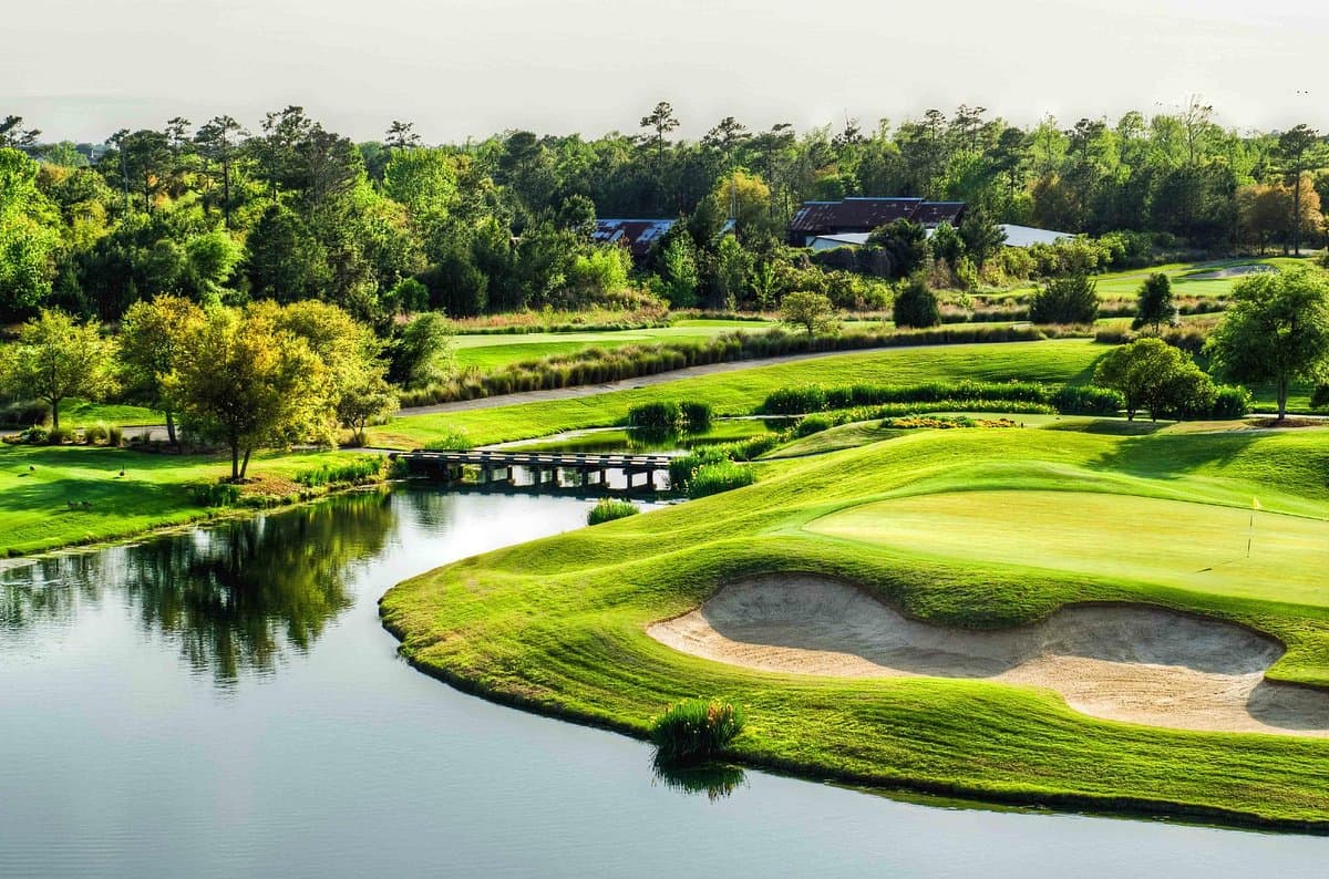 Barefoot Resort 3